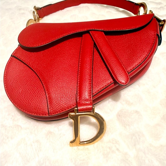 Dior Mini Red Saddle Crossbody with Gold 'D' Charm - Picture 2 of 5